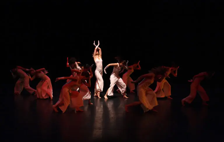 ダンス、音楽・映像・演劇、エンタメ・芸術・伝統文化